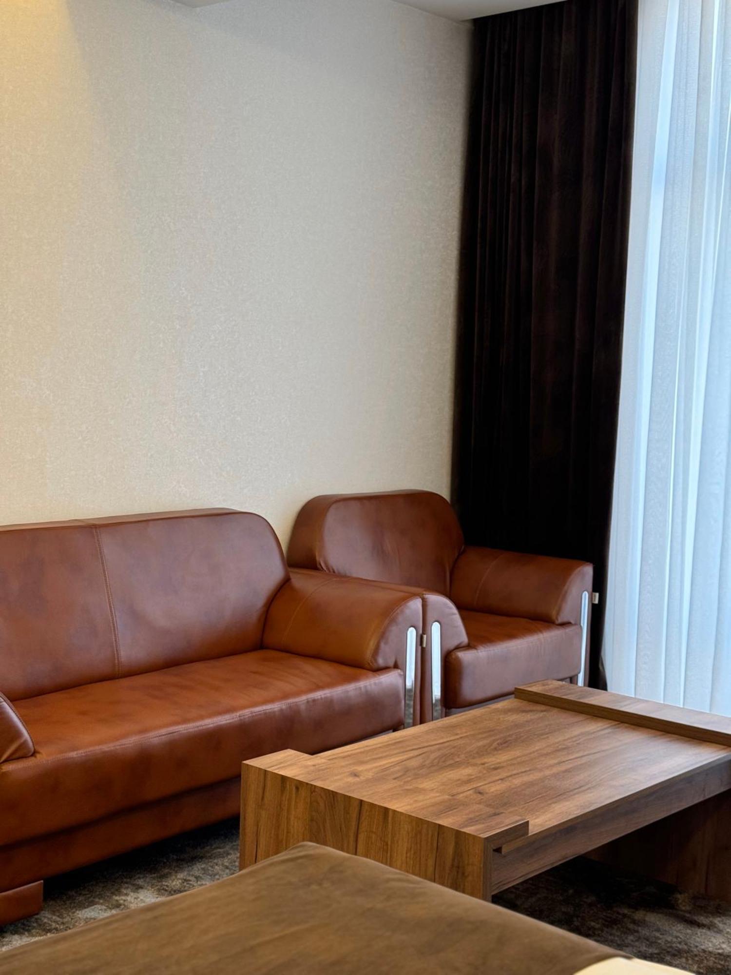 Garnet Mir Hotel タシュケント エクステリア 写真